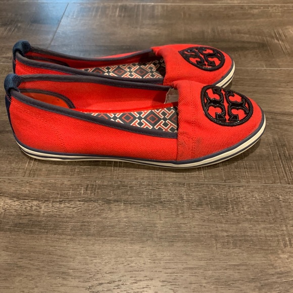 Tory Burch slip on flats - Picture 3 of 5